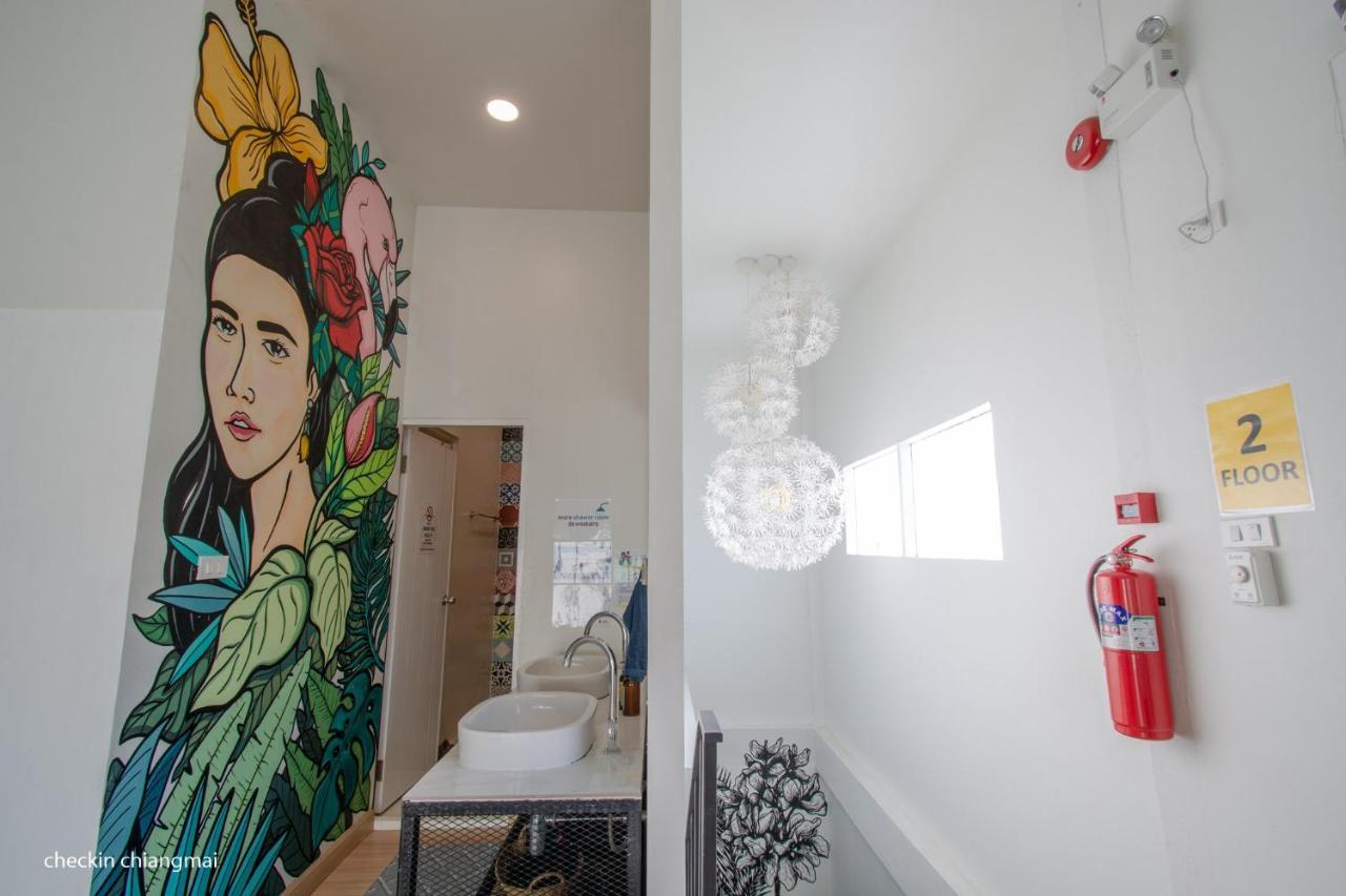 Hostel Lullaby Non-Smoking (Adults Only) Chiang Mai Extérieur photo